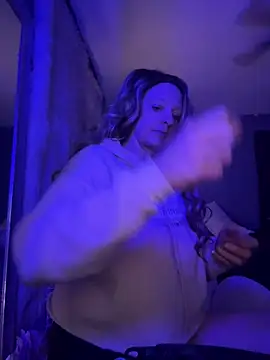 Snapshot of queenkelly1234 chatting on March 20, 2026, 1:50 am queenkelly1234 online show from March 20, 2026, 1:50 am