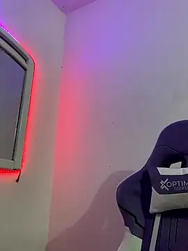 Snapshot of La-Gatiita-trans chatting on January 11, 2026, 3:46 am La-Gatiita-trans online show from January 11, 2026, 3:46 am