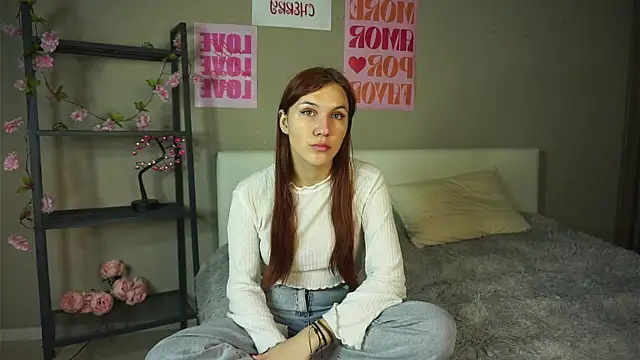 Snapshot of DanetteGutta chatting on October 18, 2025, 6:43 pm DanetteGutta online show from October 18, 2025, 6:43 pm