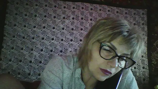 Snapshot of Lia_Ray chatting on November 22, 2025, 8:40 pm Lia Ray online show from November 22, 2025, 8:40 pm