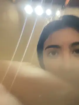 sofiasekrets online show from November 29, 2025, 4:01 am