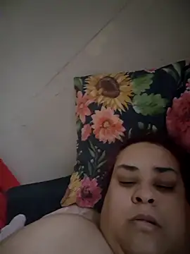 Snapshot of BigBusty_VoluptuousMilfX chatting on February 2, 2026, 12:04 pm BigBusty VoluptuousMilfX online show from February 2, 2026, 12:04 pm