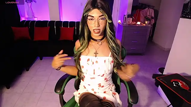 Cute Aleja online show from May 20, 2026, 11:02 pm
