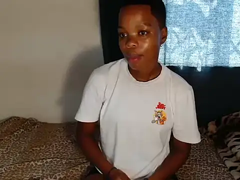 SexyLatoya05 online show from November 10, 2025, 7:46 am