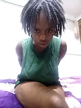 Snapshot of TinyThick chatting on October 22, 2025, 7:13 pm TinyThick online show from October 22, 2025, 7:13 pm