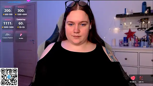 Snapshot of SummerTina chatting on December 8, 2024, 9:08 pm SummerTina online show from December 8, 2024, 9:08 pm