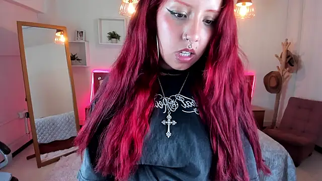 Snapshot of Cat__Moon__ chatting on October 15, 2025, 7:55 pm Cat Moon online show from October 15, 2025, 7:55 pm