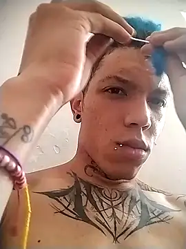 Overinktt online show from October 27, 2025, 8:32 pm