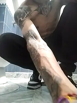 Overinktt online show from November 10, 2025, 4:28 am