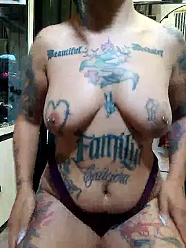 Snapshot of impia-69 chatting on January 11, 2026, 2:46 pm impia-69 online show from January 11, 2026, 2:46 pm