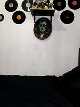 Snapshot of impia-69 chatting on December 14, 2025, 9:20 pm impia-69 online show from December 14, 2025, 9:20 pm