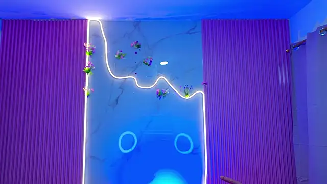 dafne17  online show from April 1, 2026, 8:06 pm