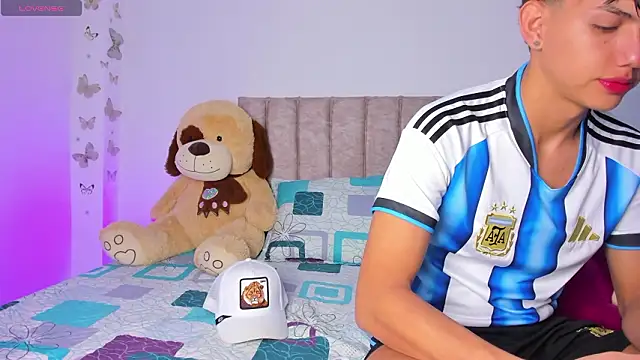 Axel Cody  online show from March 20, 2026, 11:33 am