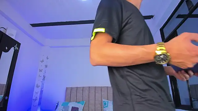 Axel Cody  online show from March 4, 2026, 11:29 am