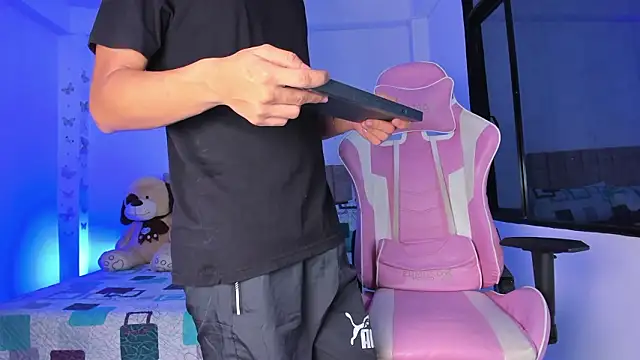 Axel Cody  online show from March 21, 2026, 11:36 am