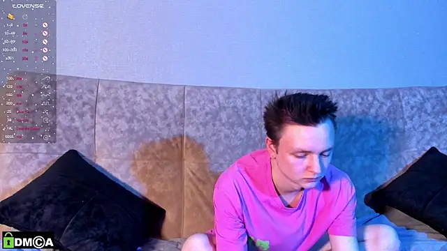 Snapshot of Logan_mett chatting on November 11, 2025, 7:52 pm Logan mett online show from November 11, 2025, 7:52 pm