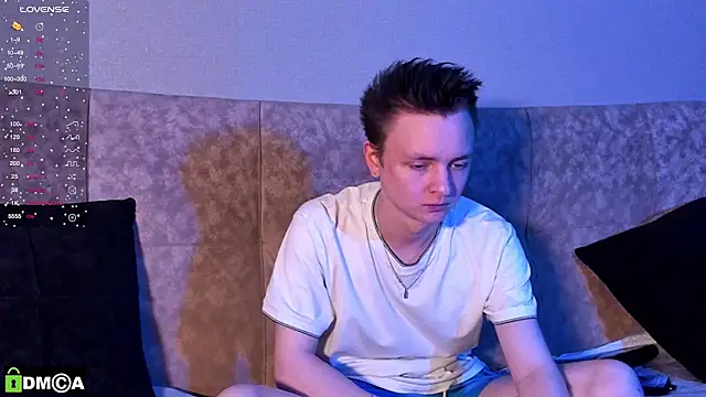 Snapshot of Logan_mett chatting on November 8, 2025, 4:10 pm Logan mett online show from November 8, 2025, 4:10 pm