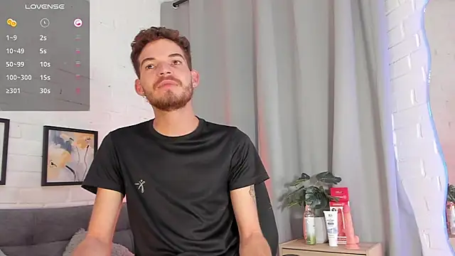 MATEO HUNTER online show from November 19, 2025, 2:55 am