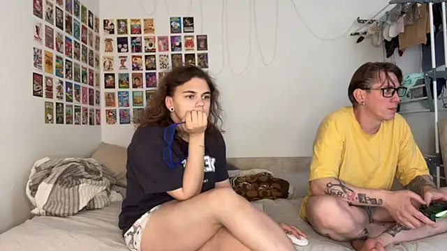 live sexy online show from May 18, 2026, 10:53 am