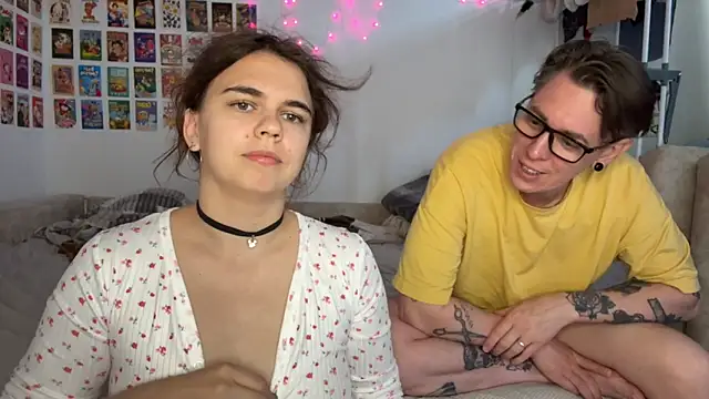 live sexy online show from May 19, 2026, 7:37 am