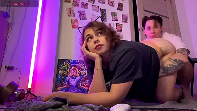 live sexy online show from November 2, 2025, 3:39 pm