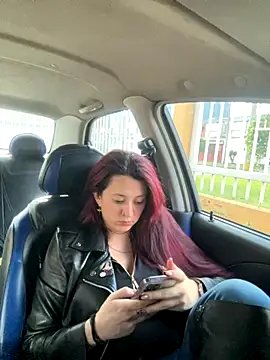 Zoe fire online show from October 20, 2025, 12:06 pm