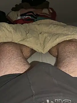 creamydeluxe online show from November 18, 2025, 10:34 pm