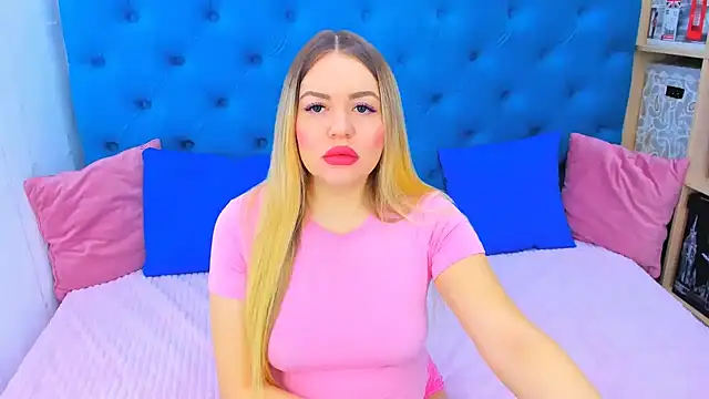 SpicyPreggo online show from December 15, 2025, 3:01 am