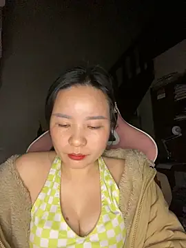 Listen-ly online show from November 18, 2025, 4:10 pm