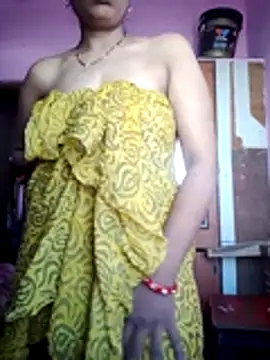 Snapshot of Juhi512 chatting on November 20, 2025, 4:02 am Juhi512 online show from November 20, 2025, 4:02 am