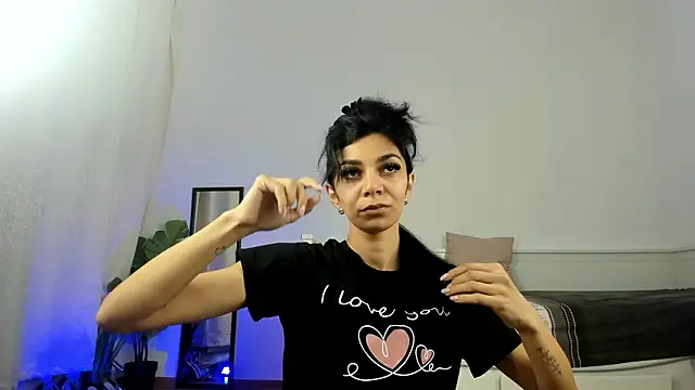 Snapshot of ReneeVoss chatting on March 10, 2026, 3:54 am ReneeVoss online show from March 10, 2026, 3:54 am