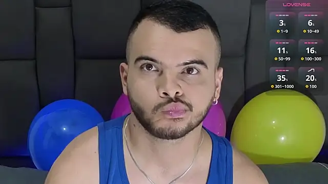 Snapshot of Matia5Tower5 chatting on October 21, 2025, 3:06 am Matia5Tower5 online show from October 21, 2025, 3:06 am