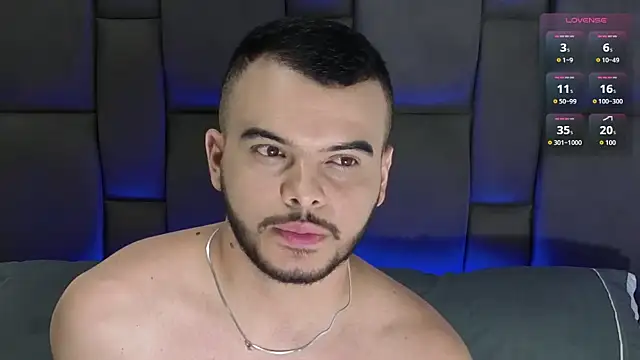 Snapshot of Matia5Tower5 chatting on October 22, 2025, 3:06 am Matia5Tower5 online show from October 22, 2025, 3:06 am