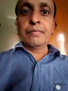 Snapshot of svk_05 chatting on November 29, 2025, 6:35 am svk 05 online show from November 29, 2025, 6:35 am