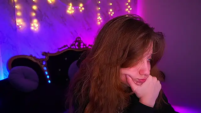 CuteeFoxy online show from January 17, 2026, 2:53 pm