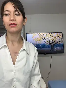 Snapshot of AlanaRius18 chatting on February 3, 2026, 11:04 am AlanaRius18 online show from February 3, 2026, 11:04 am