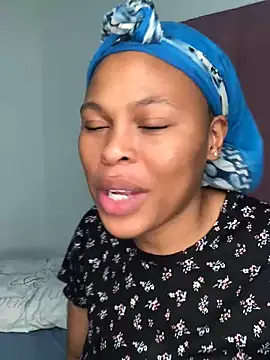 Bubbles156 online show from March 22, 2026, 2:07 pm