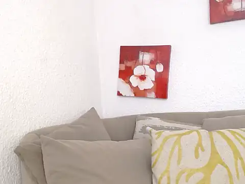 Nebula Lux online show from December 15, 2025, 12:33 pm