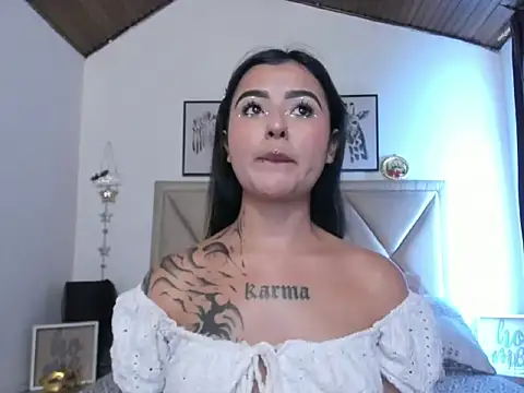 Nebula Lux online show from December 1, 2025, 7:59 pm