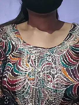 Snapshot of sneha_001 chatting on October 16, 2025, 8:33 am sneha 001 online show from October 16, 2025, 8:33 am