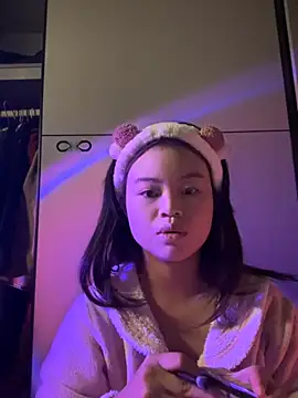 Snapshot of noe-00 chatting on November 3, 2025, 3:15 pm noe-00 online show from November 3, 2025, 3:15 pm