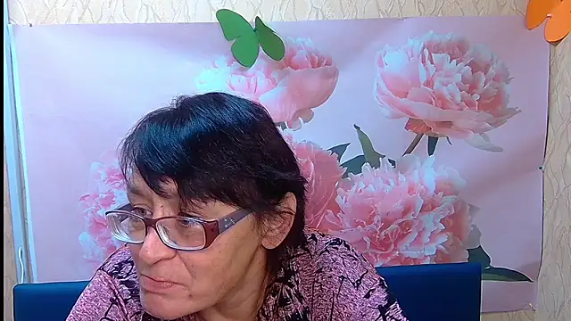 Snapshot of MeganSword chatting on October 16, 2025, 11:29 am MeganSword online show from October 16, 2025, 11:29 am