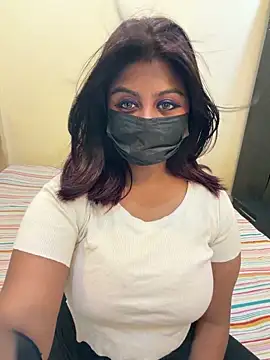 Snapshot of payal_mittal chatting on April 28, 2026, 1:15 pm payal mittal online show from April 28, 2026, 1:15 pm