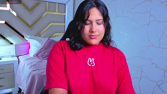 Snapshot of luna_jonezz chatting on November 13, 2025, 11:36 am luna jonezz online show from November 13, 2025, 11:36 am