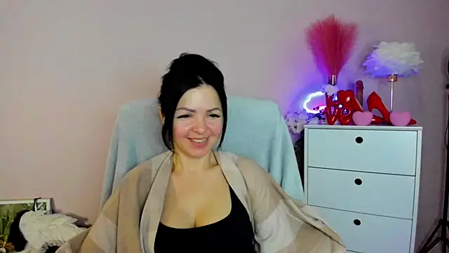 Mollybloom40 online show from March 26, 2026, 8:01 am