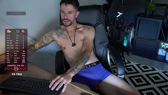 monsieurguitsxxx online show from July 2, 2026, 11:05 am