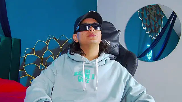 Snapshot of dammon_walker chatting on October 22, 2025, 12:37 pm dammon walker online show from October 22, 2025, 12:37 pm