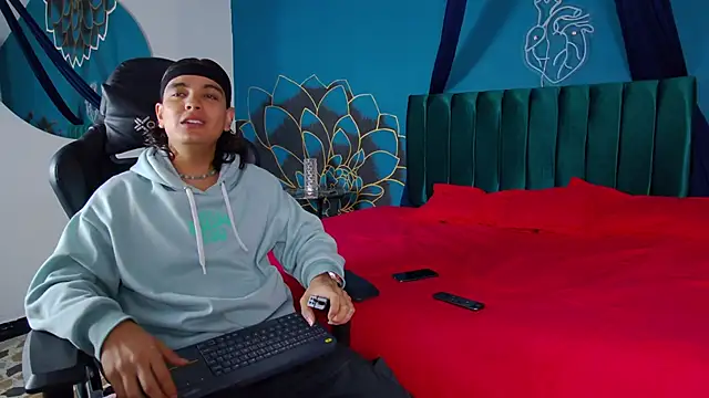 Snapshot of dammon_walker chatting on October 23, 2025, 12:26 pm dammon walker online show from October 23, 2025, 12:26 pm