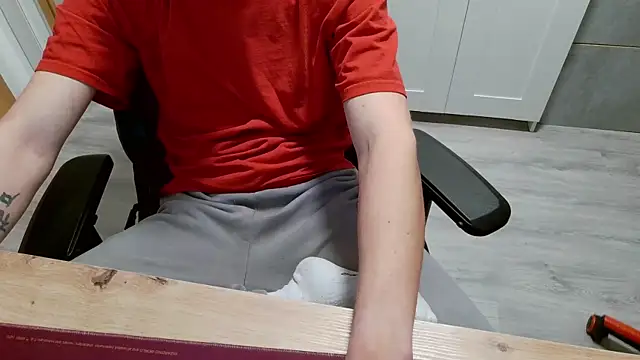 Snapshot of Twilightboyx chatting on October 20, 2025, 4:51 pm Twilightboyx online show from October 20, 2025, 4:51 pm