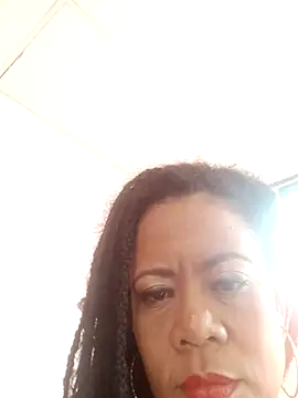 Snapshot of aura_stp_latina chatting on November 12, 2025, 2:43 pm aura stp latina online show from November 12, 2025, 2:43 pm